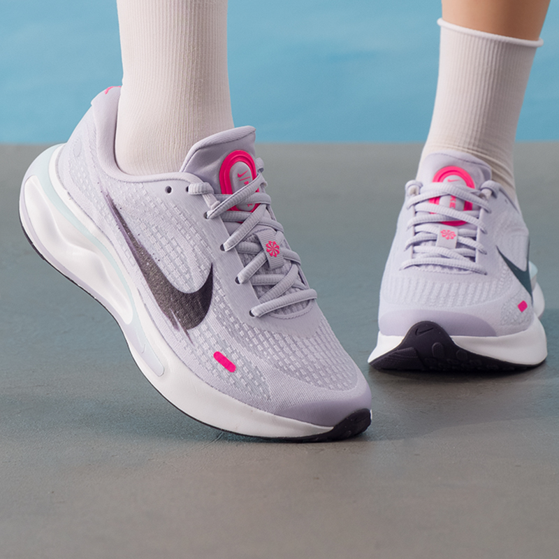 Nike Women's Shoes Original Li - đánh giá và giá Lightweight Road Running Shoes
